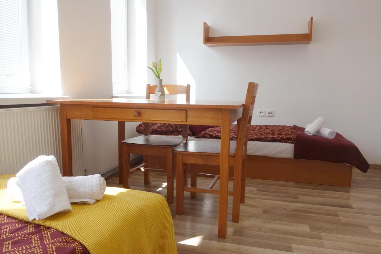 Apartmany Alzuz Ruzomberok Bagian luar foto