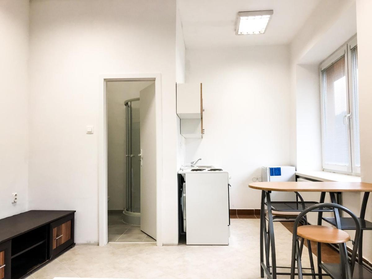 Apartmany Alzuz Ruzomberok Bagian luar foto